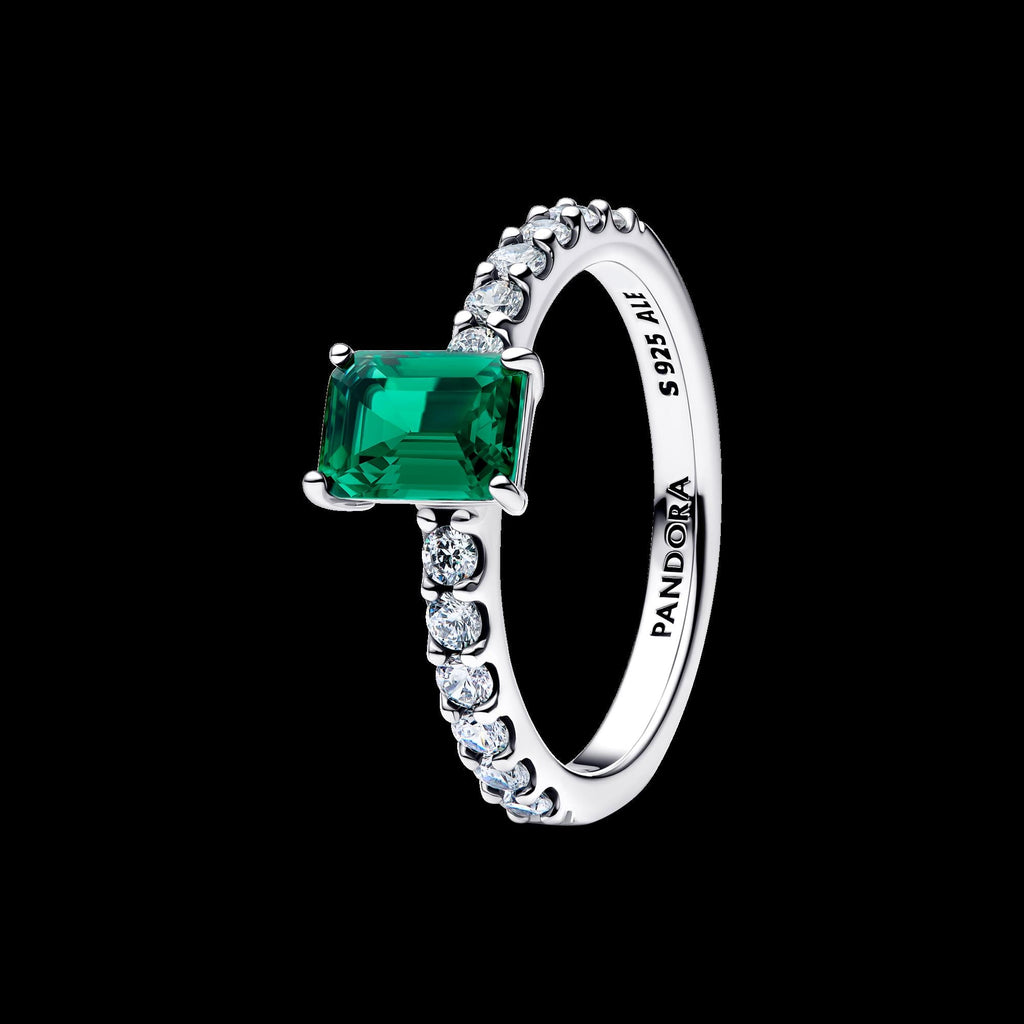 Sparkling Halo Hearts Ring