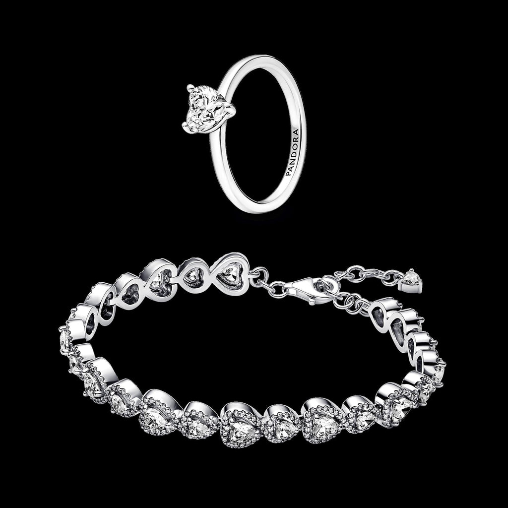 Sparkling Halo Hearts Ring